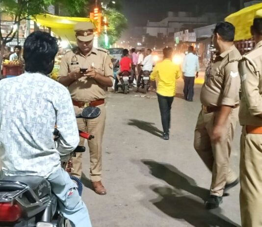 सिसवा में 6 दुपहिया चालकों का चालान:कोठीभार पुलिस ने देर शाम चलाया सघन अभियान