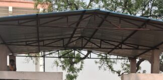 टिकुईया का आरआरसी सेंटर बना शोपीस:गेट गायब, कर्मचारी नदारद; बदहाली पर रो रहा रिसोर्स रिकवरी सेंटर