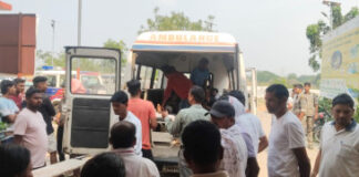 अज्ञात वाहन ने बाईक सवारों को कुचला, युवक की घटना स्थल पर ही मौत