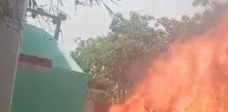 बहराइच के बुलहा गांव में घर जलकर राख:हाईटेंशन लाइन से चिंगारी बनी वजह, अधिकारी ने दी सतर्क रहने की सलाह