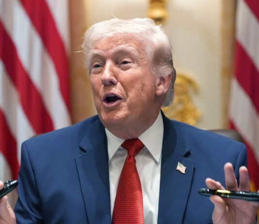 लेबनान और इजरायल के बीच 10 दिनों का युद्धविराम, ट्रंप ने किया ऐलान