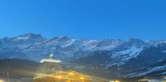 केदारनाथ धाम में आस्था का सैलाब, चार दिनों में 1.24 लाख श्रद्धालुओं ने किए दर्शन