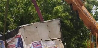 महराजगंज में NHAI ने हटाया अतिक्रमण:राष्ट्रीय राजमार्ग की सर्विस रोड पर की गई कार्रवाई