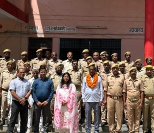 होमगार्ड चंद्रिका प्रसाद यादव सेवानिवृत्त:उपजिलाधिकारी नानपारा ने सम्मान समारोह में दी विदाई