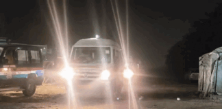 नेपाल में भारतीय तीर्थयात्रियों की जीप दुर्घटनाग्रस्त:महराजगंज में मासूम बच्ची समेत दो की मौत, 20 घायल