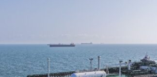 होर्मुज पार कर रहे जहाज पर ईरानी हमला, 21 भारतीय सवार थे; सरकार का आया बयान