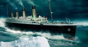 1912 – RMS Titanic इतिहास की सबसे बड़ी समुद्री दुर्घटना