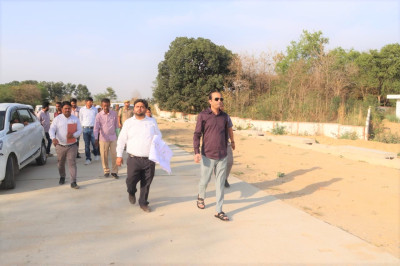 डीएम ने इण्डस्ट्रियल एरिया का किया निरीक्षण, कार्यो में तेजी लाने के दिये निर्देश