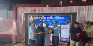 जनसेवा के प्रति समर्पण को मिला सम्मान: गाजियाबाद पुलिस ने उद्योगपति संजीव गुप्ता को किया सम्मानित