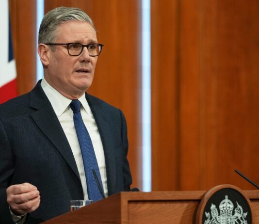 ‘ये हमारी जंग नहीं’, ट्रंप के बयान के बाद ब्रिटेन के प्रधानमंत्री का साफ संदेश