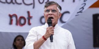 असम सरकार की FIR के खिलाफ सुप्रीम कोर्ट पहुंचे पवन खेड़ा, राहत की गुहार लगाई