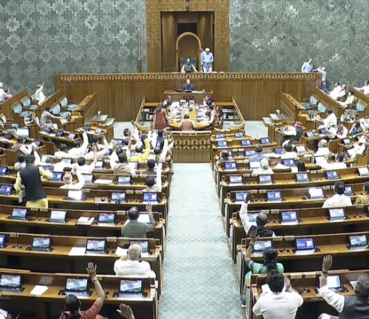 आधी रात को महिला आरक्षण अधिनियम 2023 हुआ लागू, केंद्र ने जारी की अधिसूचना