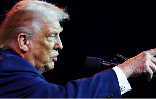 ट्रंप का बड़ा बयान: ‘2-3 हफ्तों में ईरान को तबाह कर देंगे, होर्मुज पर कब्जा करने वालों को तेल मिलेगा’ News Desk