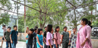 बच्चों ने सीखी अभिनय व नृत्य की कला