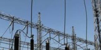 नगर पंचायत व ग्रामीण क्षेत्रों में बिजली आपूर्ति चरमराई:पिछले एक सप्ताह से लो वोल्टेज, अघोषित कटौती से उपभोक्ता परेशान