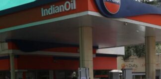 मिठौरा में पेट्रोल पंप पर ग्राहक से गाली-गलौज का मामला:दोनों पक्ष थाने पहुंचे, पुलिस ने कराया समझौता