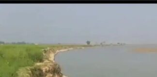 राप्ती किनारे बसे 11 गांवों पर खतरा:मानसून से पहले तटबंध निर्माण की मांग, नदी की भीं सफाई हो