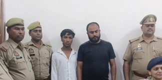 राहगीरों से लूट के दो आरोपी गिरफ्तार:बस्ती पुलिस ने चार घंटे में सुलझाया मामला, नकदी-पहचान पत्र बरामद