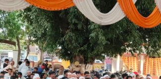 बकरीद पर पीस कमेटी बैठक, थाना प्रभारी ने की अपील:खुले में मांस न ले जाने और शांति बनाए रखने का निर्देश