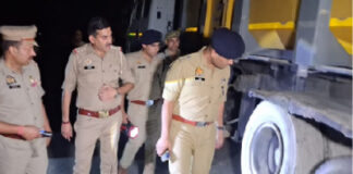 अमरोहा में धार्मिक आयोजन बना मातम, अनियंत्रित डंपर ने कई श्रद्धालुओं को रौंदा