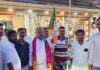पश्चिम बंगाल में भाजपा को मिली ऐतिहासिक जीत:श्रावस्ती में कार्यकर्ताओं ने मनाया जश्न, बांटी मिठाइयां; की गई आतिशबाजी