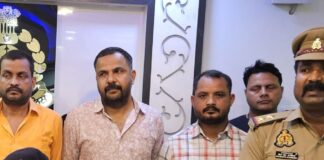 महराजगंज में मल्हनी फुलवरिया लूटकांड का खुलासा:चार आरोपी गिरफ्तार, तीन नाबालिग संरक्षण में भेजे गए; ज्वेलरी और वाहन बरामद