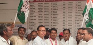 प्रयागराज में दलित छात्रा से सामूहिक दुष्कर्म:कांग्रेस ने विरोध प्रदर्शन कर राज्यपाल को सौंपा ज्ञापन