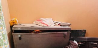 बस्ती में घर से 15 लाख के जेवर-नकदी चोरी:बाउंड्री गेट तोड़कर घुसे चोर, पुलिस जांच में जुटी