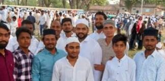 ईद उल अजहा पर लोगों ने गले मिलकर दी बधाई:साऊघाट के विभिन्न क्षेत्रों में नमाज के बाद दी गई मुबारकबाद