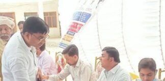 बस्ती में 350 से अधिक मरीजों का निशु्ल्क जांच:8 तरह की जांचें की गई, चिकित्सकों से परामर्श भी लिया