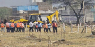 इंदौरः जिला प्रशासन की बड़ी कार्रवाई, ग्राम सिरपुर में 40 करोड़ की शासकीय भूमि को कराया गया अतिक्रमणमुक्त