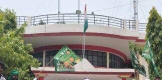 AIMIM ने ईदुल अजहा पर सौंपा ज्ञापन:महराजगंज में बेहतर बिजली-सफाई व्यवस्था की मांग
