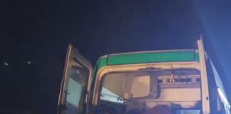 घुघली-शिकारपुर मार्ग पर बाइक-ट्रैक्टर भिड़ंत:चालक गंभीर घायल, जिला अस्पताल में भर्ती; कब्जे में लिया वाहन