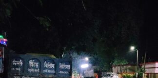 घुघली में मिट्टी लदी ट्रैक्टर-ट्रॉली सीज:वैध दस्तावेज न दिखाने पर पुलिस ने की कार्रवाई