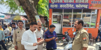 एआरटीओ व यातायात प्रभारी सतेन्द्र कुमार ने तीन बुलेट मोटर साइकिल की सीज