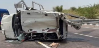 रणुजा दर्शन कर लौट रहे परिवार की कार पलटी, तीन श्रद्धालुओं की मौत