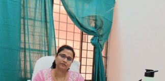 सरकारी अस्पताल में निजी लैब की पर्चियां मिलीं:डॉक्टर की मेज पर मिलीं, पारदर्शिता पर उठे सवाल