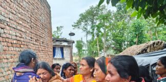 सिंदुरिया में करंट से मजदूर की मौत:टेंट मालिक पर मारपीट का आरोप; परिजनों का हंगामा