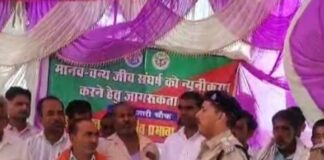वन्यजीवों संग सेल्फी, भीड़ बन रही खतरा:लक्ष्मीपुर में वन विभाग ने किया जागरूक