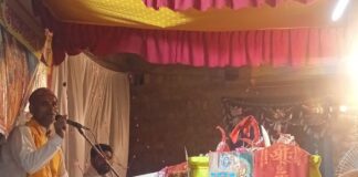 उदवापुर-केदारपुरवा में श्रीमद् भागवत कथा का आयोजन:द्वितीय दिवस पर व्यास जी ने धुंधकारी-गोकर्ण प्रसंग सुनाया