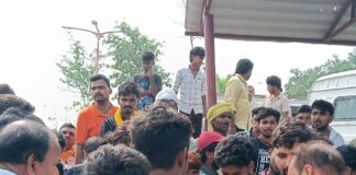 पेट्रोल पंप पर डीजल को लेकर मारपीट:पुलिस ने मौके पर पहुंचकर स्थिति संभाली