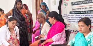श्रमिक आरोग्य मेले में स्वास्थ्य परीक्षण और टीकाकरण:डॉ. कुणाल मिश्रा की देखरेख में श्रमिक परिवारों को मिला लाभ