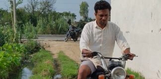 पतरेंगवा में मुख्य मार्ग पर जलभराव:शिकायतों के बाद भी नहीं मिला स्थायी समाधान