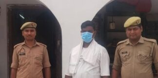 श्रावस्ती में चोरी की मोटरसाइकिल के साथ आरोपी गिरफ्तार:चेकिंग के दौरान पुलिस ने की कार्रवाई, भेजा जेल