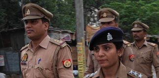 रानीपुर में बकरीद को लेकर पुलिस का फ्लैग मार्च:शांति व्यवस्था बनाए रखने के लिए असामाजिक तत्वों पर कार्रवाई होगी