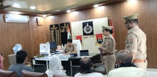 जनता दर्शन में पुलिस अधीक्षक ने सुनी जन समस्याएं, संबंधित को शीघ्र निस्तारण हेतु दिए निर्देश