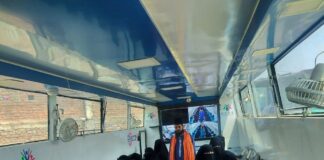 लालगंज के मदरसा पहुंचा कौशल रथ:बच्चों का हुआ रजिस्ट्रेशन, मिलेंगे रोजगार के अवसर
