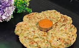 सिर्फ 10 मिनट में सूजी और आलू से स्वादिष्ट नाश्ता बनाकर खाए