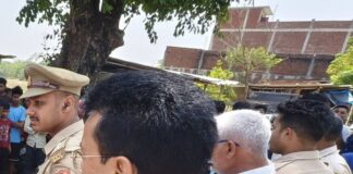 अज्ञात वाहन की टक्कर से बुजुर्ग की मौत:बारी गांव चौराहे पर हुआ हादास, पुलिस जांच में जुटी