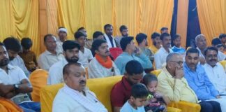 श्रावस्ती के गिलौला में रामकथा का चौथा दिन:भगवान श्रीराम का जन्मोत्सव धूमधाम से मनाया गया, भक्तिमय हुआ माहौल